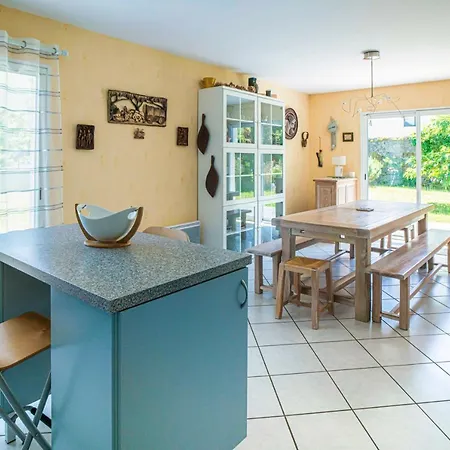 Holiday home Maison Bleue 5-7 Personnes Au Coeur De Bedous, En Vallee D'aspe Bedous